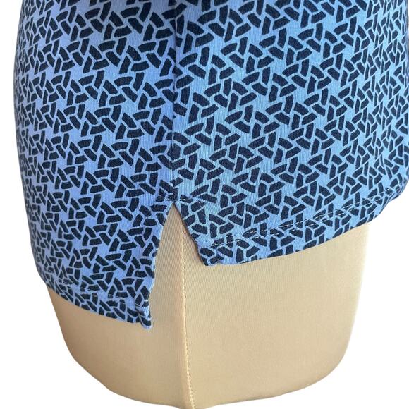 Talbots Stretch Weekend Tee Blue Geometric Print MED Cotton Casual Work Travel - Picture 2 of 7
